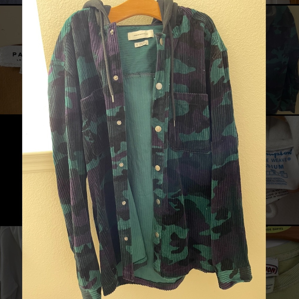 Urban outfitters jacket with hoodie size MEDIUM